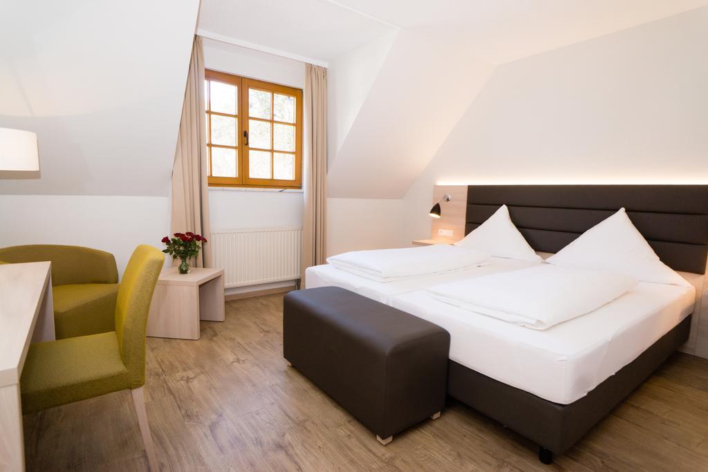 Hotel-Restaurant Bibermuehle Gmbh Tengen Buitenkant foto