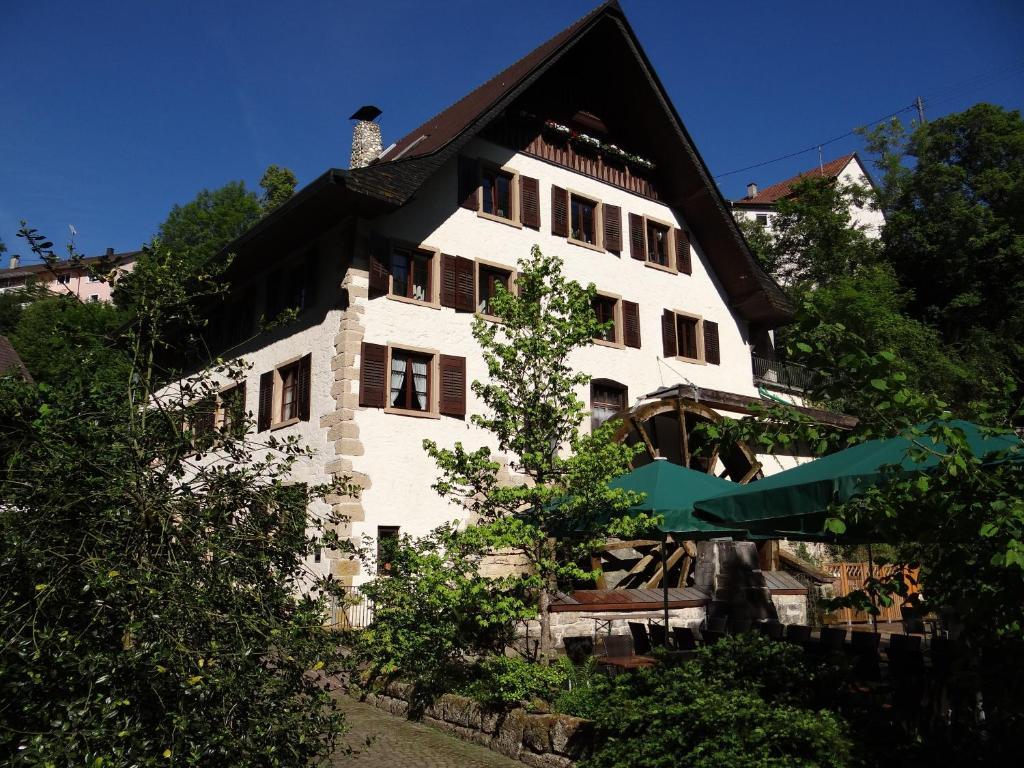 Hotel-Restaurant Bibermuehle Gmbh Tengen Buitenkant foto